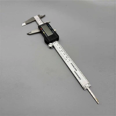 स्टेनलेस स्टील डिजिटल वर्नियर कैलिपर